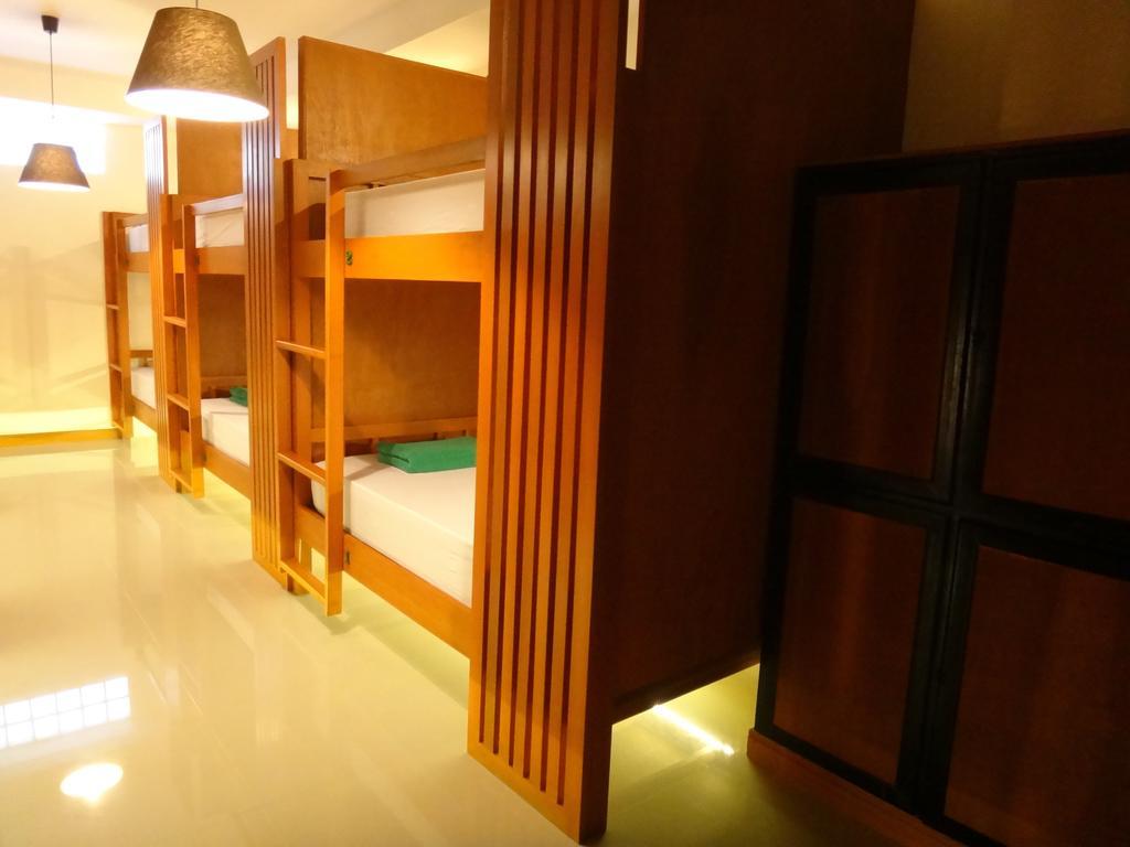 Phangan Pearl Hostel Haad Rin Exterior photo
