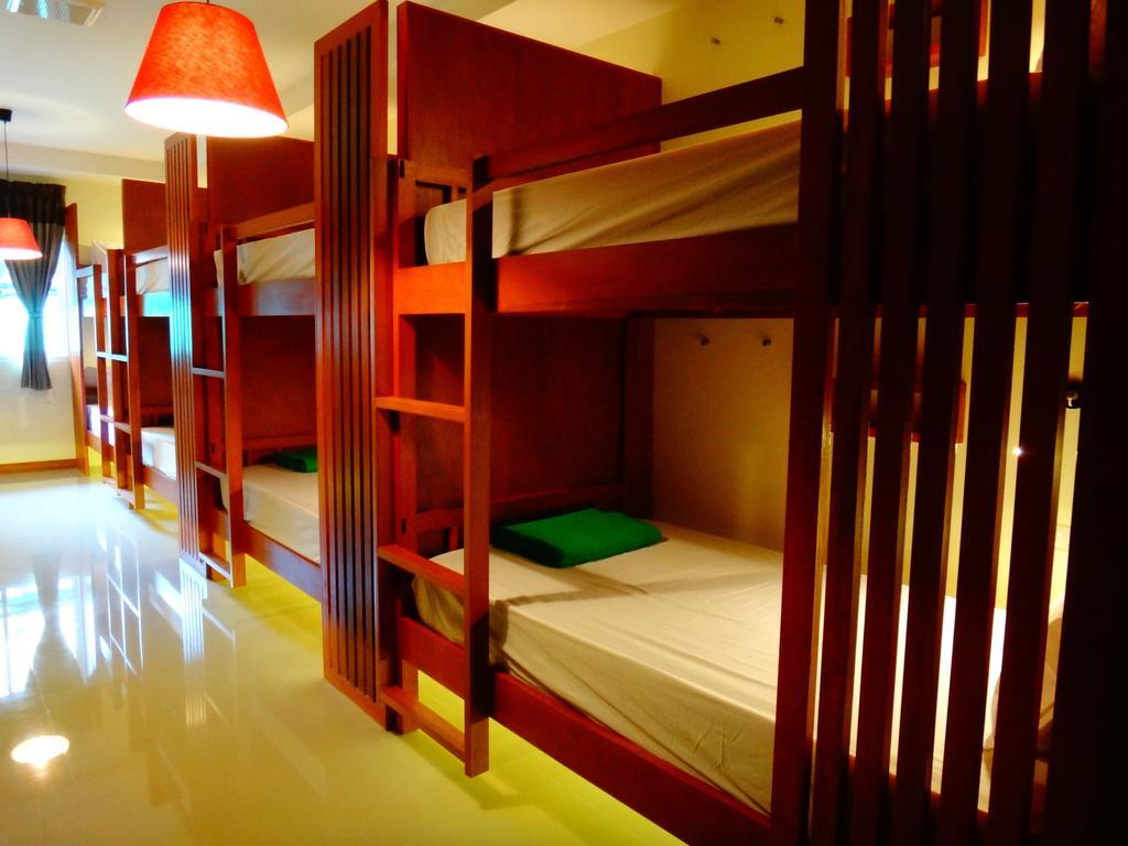 Phangan Pearl Hostel Haad Rin Exterior photo