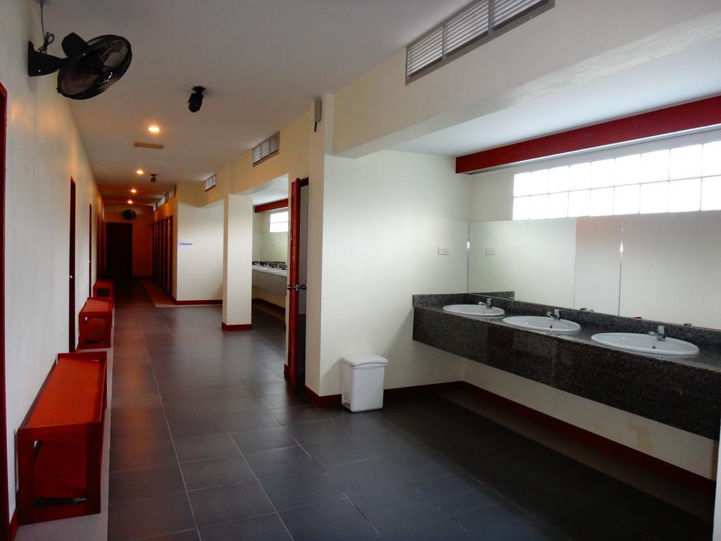Phangan Pearl Hostel Haad Rin Exterior photo