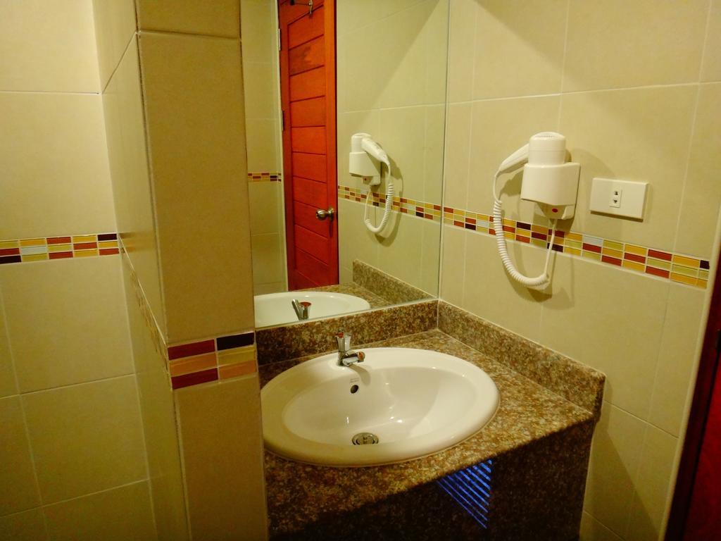 Phangan Pearl Hostel Haad Rin Room photo