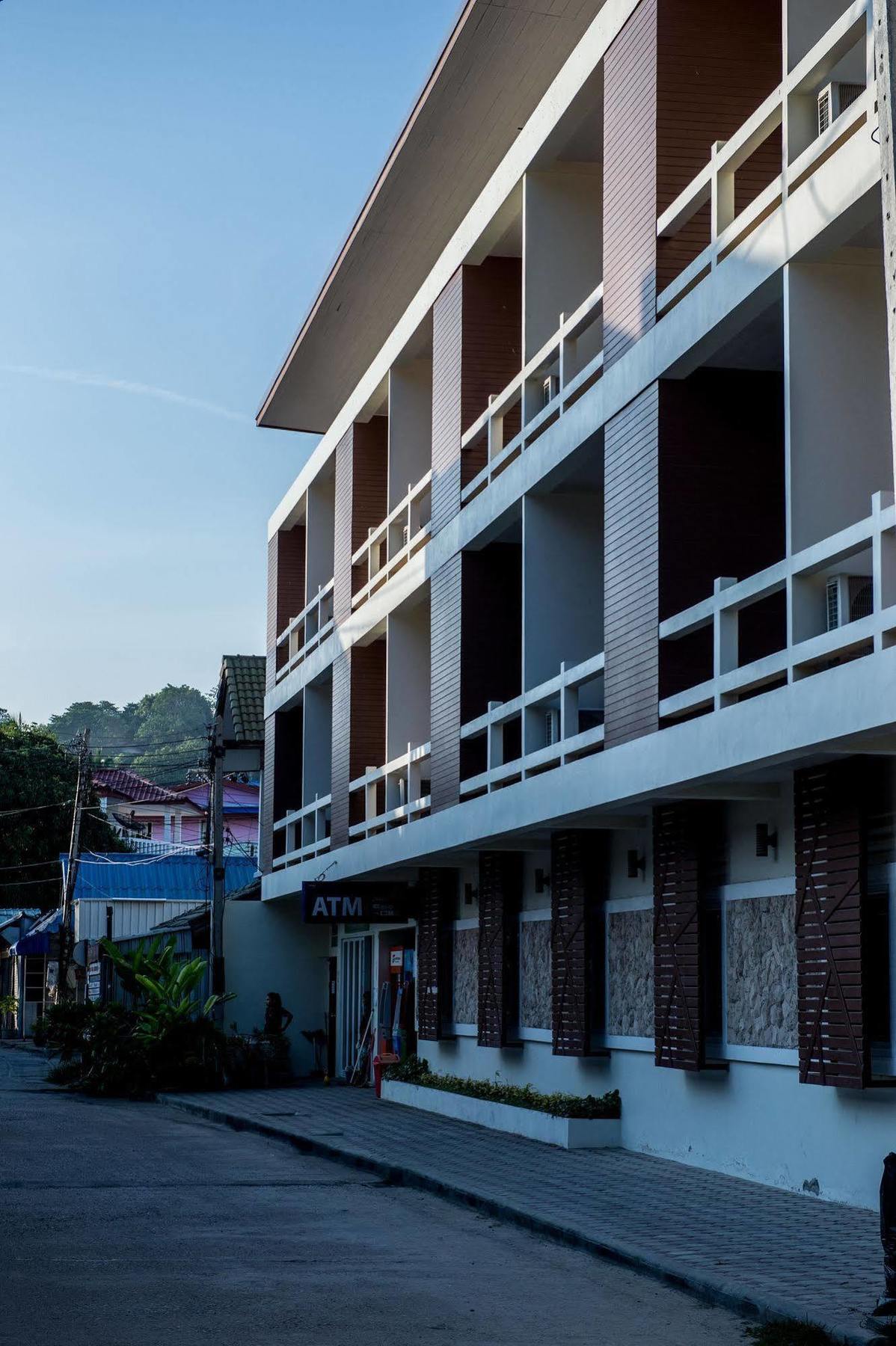 Phangan Pearl Hostel Haad Rin Exterior photo